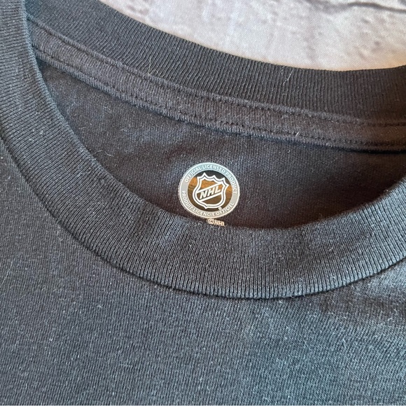 Las Vegas Golden Knights NHL Long Sleeve T-shirt Medium 38-40 Logo VGK Hockey - Picture 10 of 12